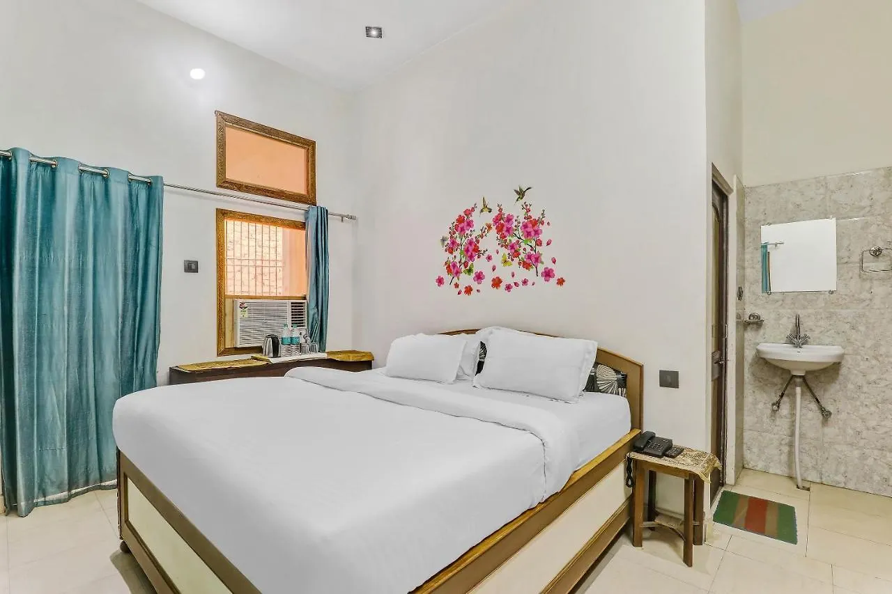 Hotel K V Palace Varanasi
